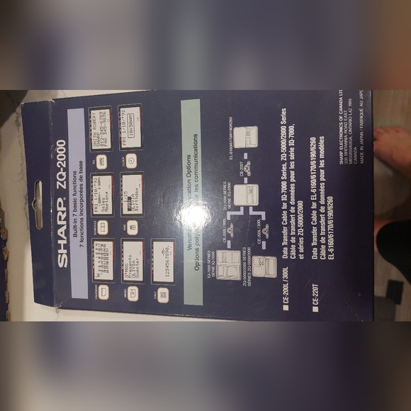 Antique sony walk man and sharp organizer - Picture 3 of 4